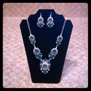 Green and Crystal Fashion Jewelry Set
